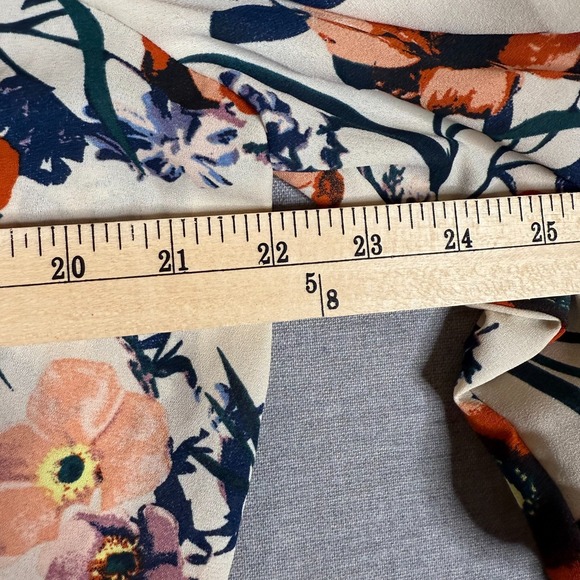 Jules & Leopold‎ Womens Top Size M Semi Sheer Floral Long Sleeve V Neck Blouse - Picture 3 of 6